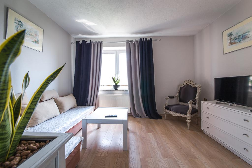 Apartamenty Jablonowa Zielona Góra Buitenkant foto